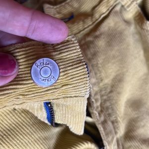 Yellow corduroy jeans size 28 butter mellow yellow straight cut